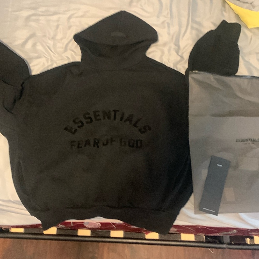 essentials fear of god hoodie, jet black